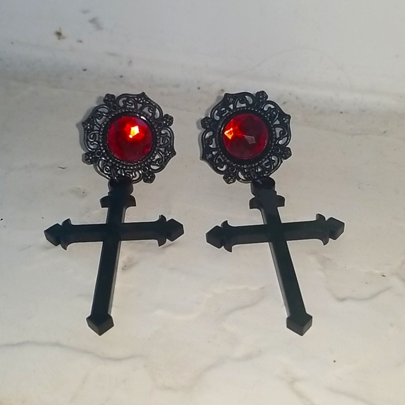 Gothic Cross Red Gauges size 0 8mm🖤❣️